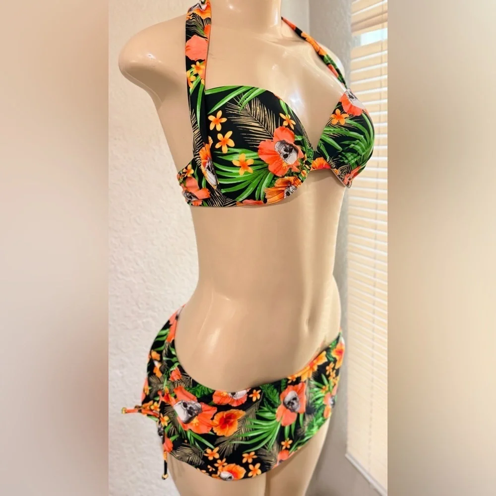 Hot Topic floral skull bikini top & bottoms size MD new